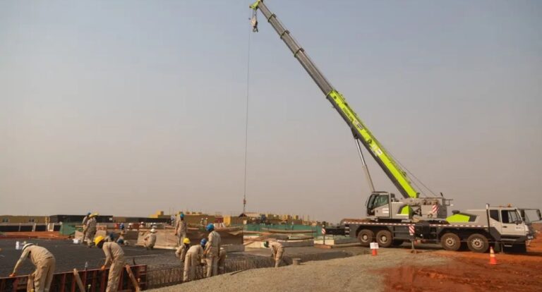 Amid building world’s biggest oil pipeline, Uganda announces energy transition plan