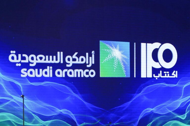 Saudi Aramco returns to debt market with dollar bond sale
