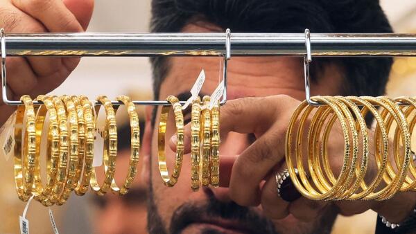 Dubai- Gold prices rise further in early trade